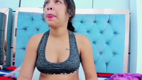 Snapshot of alena_brown chatting on January 23, 11:48 am ALENA online show from January 23, 11:48 am