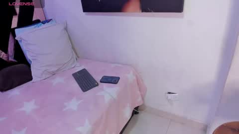 Alena online show from April 23, 8:11 am