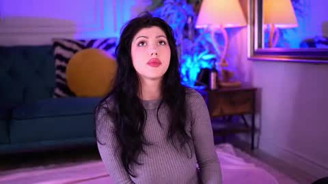 alenacapricious online show from November 1, 6:01 pm