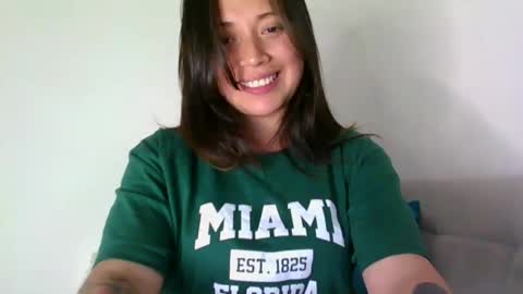 QUEEN OFF MILk  IM BACK  15 NOV online show from January 10, 11:42 pm