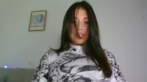 QUEEN OFF MILk  IM BACK  15 NOV online show from April 23, 10:23 pm