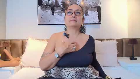 Alessandra online show from June 13, 2:47 pm
