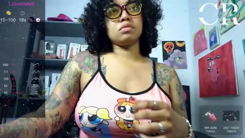 Snapshot of alesyahampton chatting on October 9, 3:21 am Crespa Ruidosa online show from October 9, 3:21 am