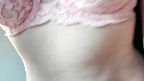 Snapshot of alesys69 chatting on December 4, 10:08 pm alesys69 online show from December 4, 10:08 pm