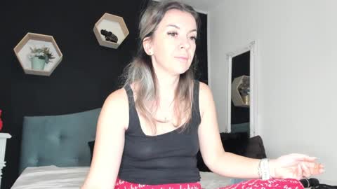 Snapshot of alesys69 chatting on January 19, 10:28 pm alesys69 online show from January 19, 10:28 pm