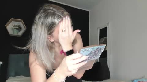 Snapshot of alesys69 chatting on February 12, 6:40 am alesys69 online show from February 12, 6:40 am