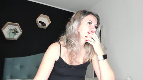 Snapshot of alesys69 chatting on January 7, 12:13 am alesys69 online show from January 7, 12:13 am