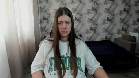 Aletta Oushen online show from April 27, 8:22 am