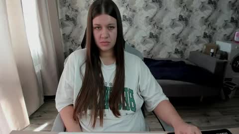 Aletta Oushen online show from April 22, 10:12 am