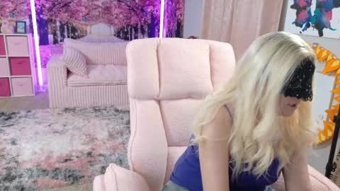 Alex online show from April 9, 2:25 am