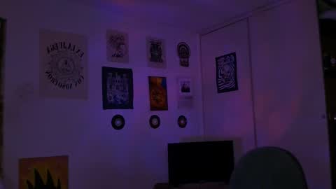 Alex online show from April 23, 1:35 am