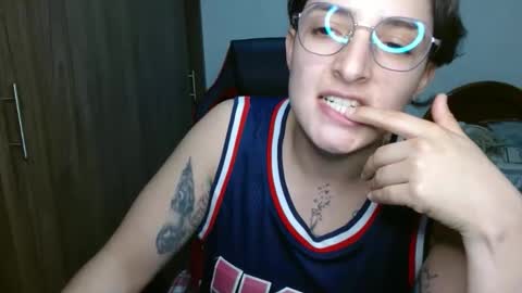 Snapshot of alex_parker07 chatting on January 7, 11:03 pm Alex Parker online show from January 7, 11:03 pm