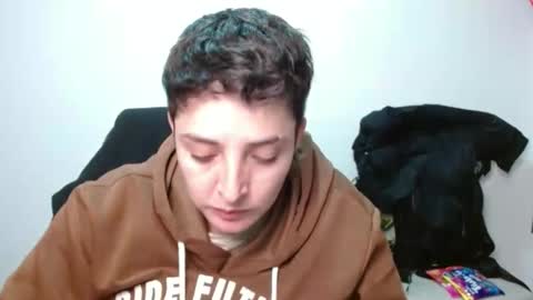 Snapshot of alex_parker07 chatting on October 16, 2:14 am Alex Parker online show from October 16, 2:14 am