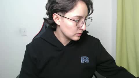 Snapshot of alex_parker07 chatting on February 16, 12:54 am Alex Parker online show from February 16, 12:54 am