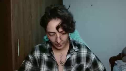 Snapshot of alex_parker07 chatting on January 15, 10:57 pm Alex Parker online show from January 15, 10:57 pm