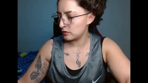 Snapshot of alex_parker07 chatting on February 12, 12:58 am Alex Parker online show from February 12, 12:58 am