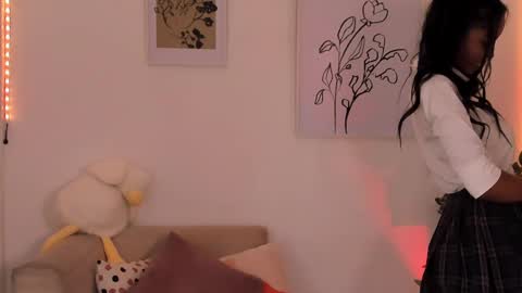 Snapshot of alex_saeli chatting on February 15, 6:12 pm alexis online show from February 15, 6:12 pm