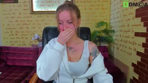 Snapshot of alexa_glory chatting on September 15, 3:31 pm Alexa online show from September 15, 3:31 pm