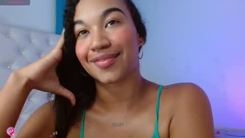 Snapshot of alexa_priincess chatting on October 14, 11:51 pm online show from October 14, 11:51 pm