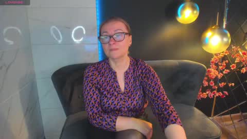 Alexandra online show from December 4, 1:31 pm