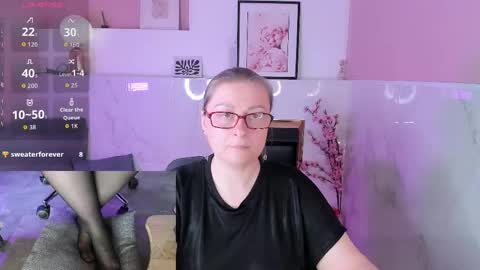 Alexandra online show from April 22, 9:01 pm