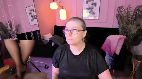 Alexandra online show from April 25, 8:50 pm