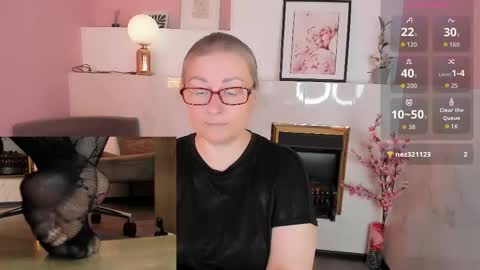 Alexandra online show from June 6, 9:43 pm