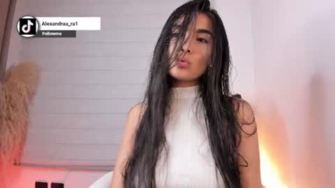 Alexandra Rodriguez online show from July 28, 2:20 am