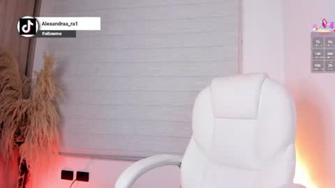 Alexandra Rodriguez online show from July 25, 2:18 am