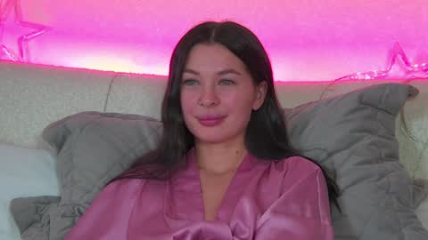 Snapshot of alexandrabloom chatting on January 10, 4:33 am AlexandraBloom online show from January 10, 4:33 am