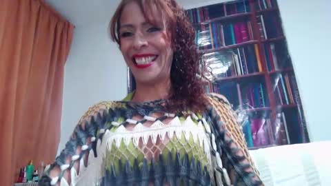 Snapshot of alexandrahornysexi chatting on February 8, 10:39 am alexandra online show from February 8, 10:39 am