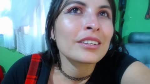 Snapshot of alexandrasaen chatting on January 1, 10:46 pm alexandrasaen online show from January 1, 10:46 pm