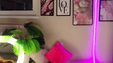 Alex online show from March 6, 5:41 pm