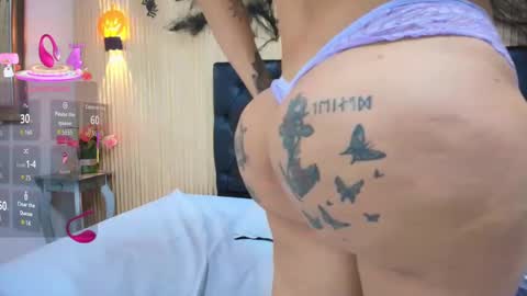 Alexia online show from November 5, 2:33 pm