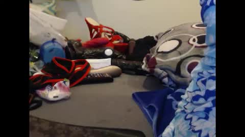 alexie33 online show from September 12, 8:01 am