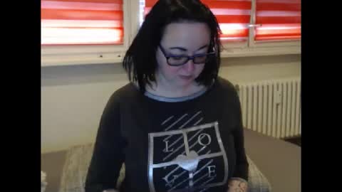 alexie33 online show from April 26, 11:41 am