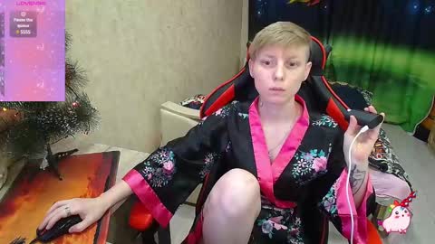 Snapshot of alexis_gordon chatting on January 2, 7:51 pm Alexis online show from January 2, 7:51 pm