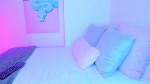 Alexiis 3 online show from January 13, 12:09 pm