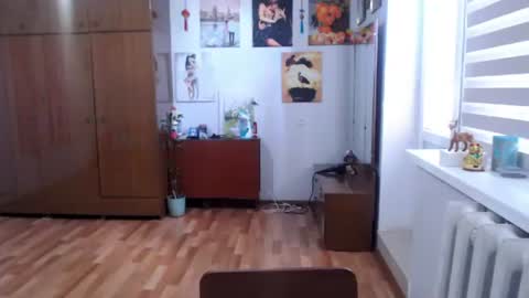 AlexisMillers online show from June 13, 12:35 pm
