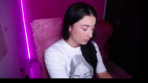 Snapshot of alexxa_1111 chatting on October 15, 1:41 am alexxa_1111 online show from October 15, 1:41 am