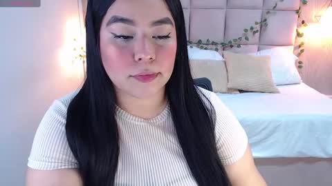 Snapshot of alexxa_curvy_ chatting on February 22, 12:05 am Alexxa curvy online show from February 22, 12:05 am