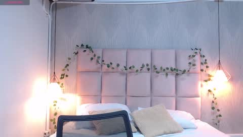 Snapshot of alexxa_curvy_ chatting on February 5, 11:39 pm Alexxa curvy online show from February 5, 11:39 pm