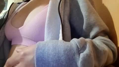 Snapshot of alexxxandra777 chatting on September 26, 6:38 pm alexxxandra777 online show from September 26, 6:38 pm
