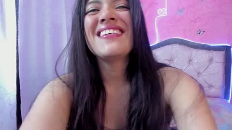 Snapshot of alfresii_rivera chatting on December 19, 5:29 pm Carolina Join The Fan Club online show from December 19, 5:29 pm