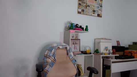 Alia  online show from April 22, 12:57 pm