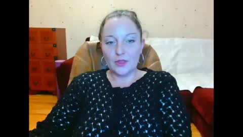 Snapshot of alice3694 chatting on January 27, 2:46 pm Alice online show from January 27, 2:46 pm