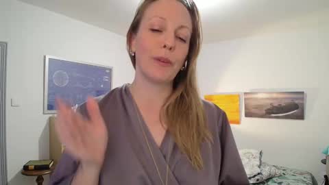 Alice online show from November 18, 4:30 pm