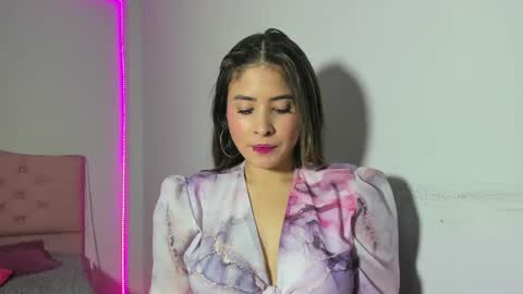 Snapshot of alice_cespedes chatting on February 17, 10:05 pm alice_cespedes online show from February 17, 10:05 pm
