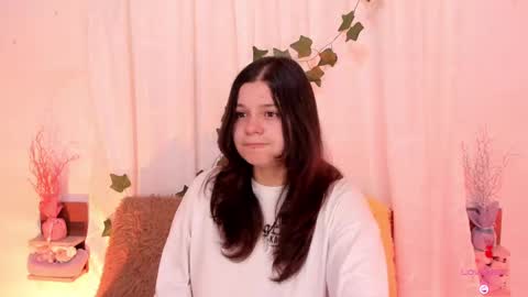Snapshot of alice_cute77 chatting on March 4, 4:27 am Mey online show from March 4, 4:27 am