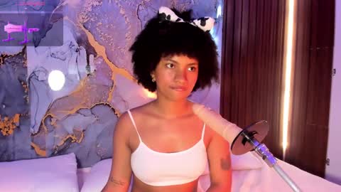 Snapshot of alice_cute77 chatting on October 5, 9:09 pm Mey online show from October 5, 9:09 pm